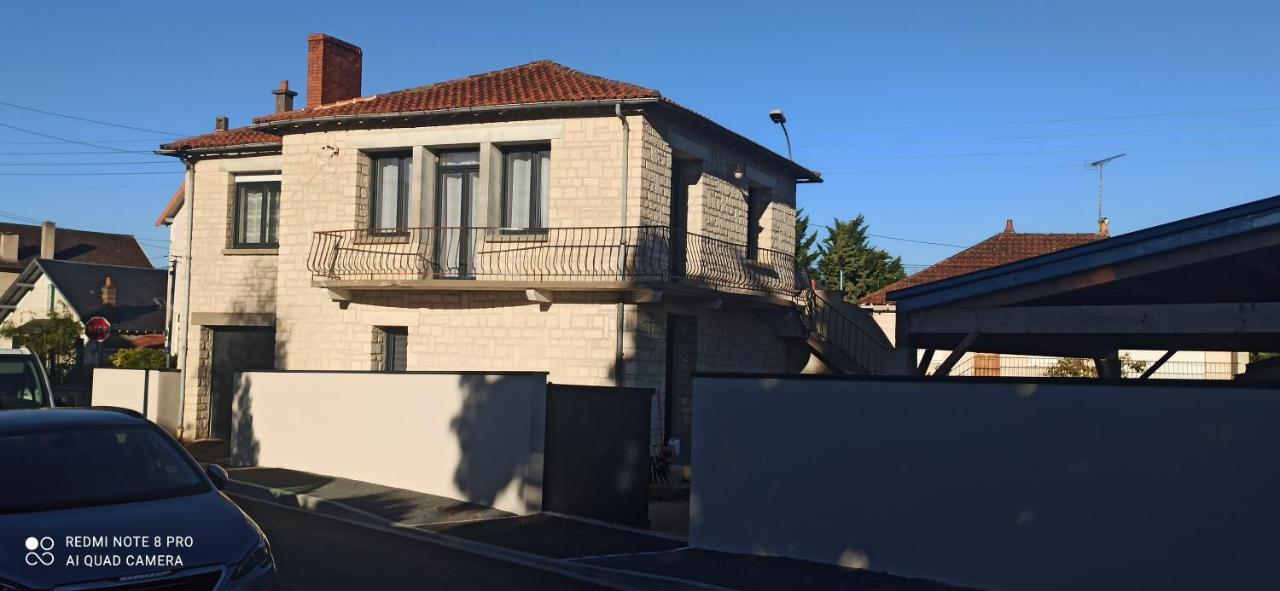 Maison Proche Centre Ville Biard Exteriör bild